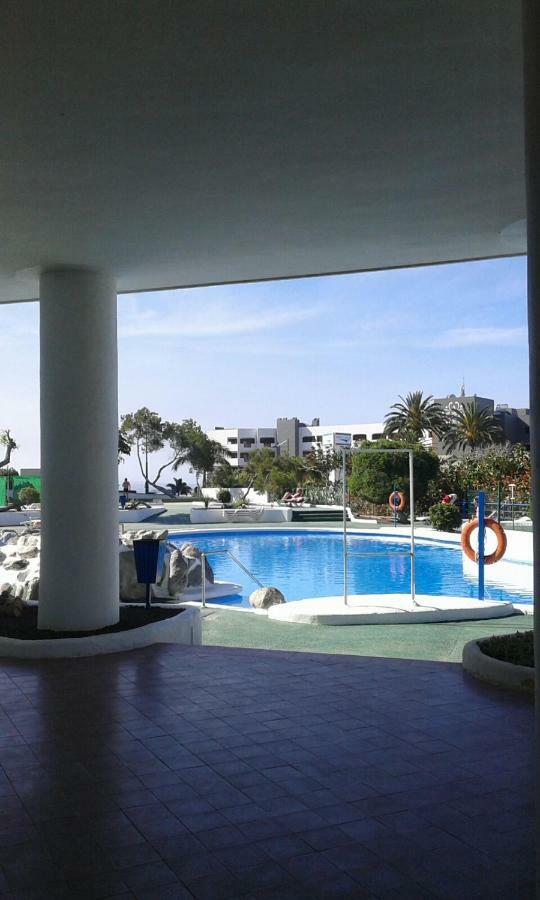 Adeje300, Playa Paraiso Exterior foto