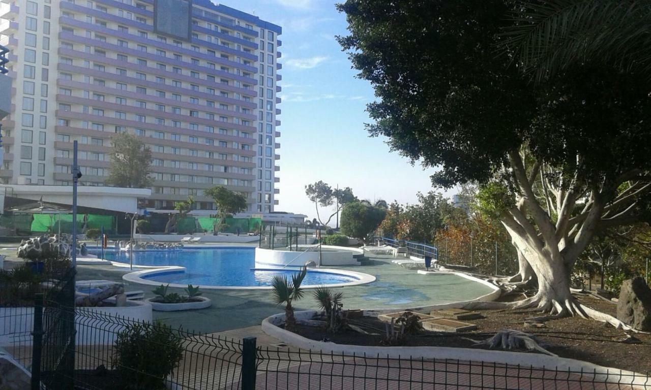 Adeje300, Playa Paraiso Exterior foto